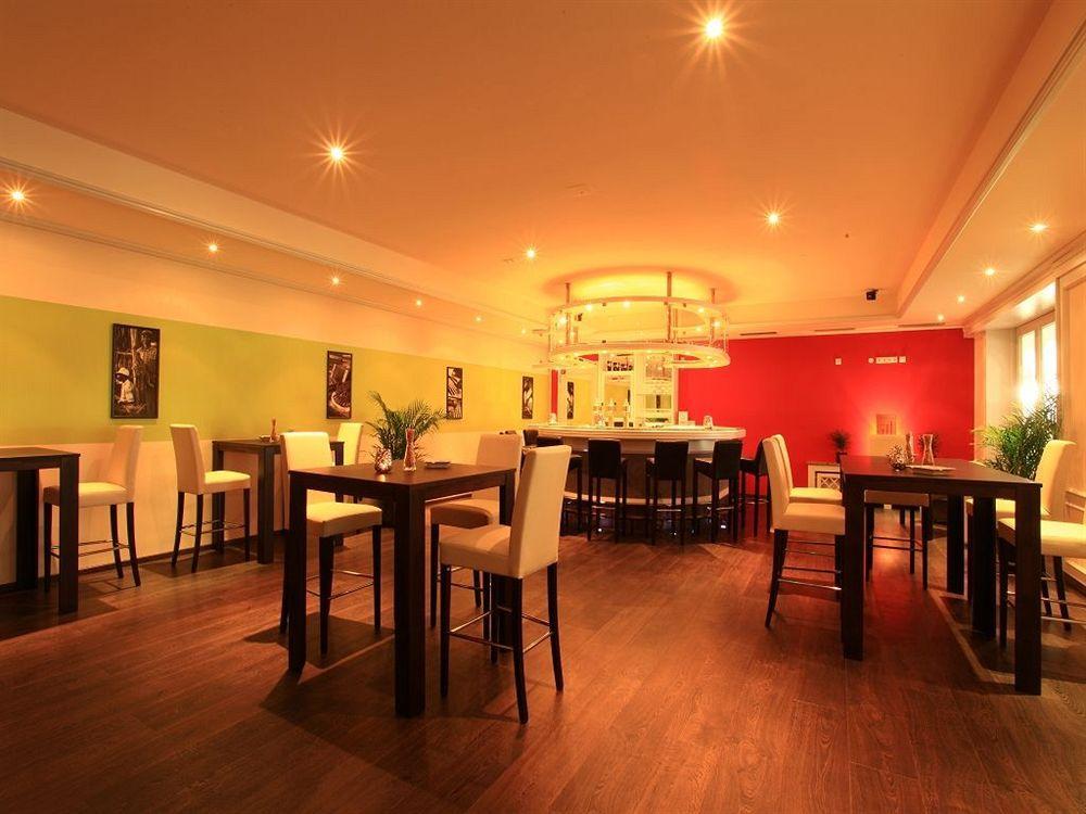 Haus Duden 4* Wesel (North Rhine-Westphalia)